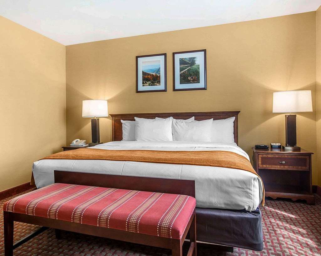 Comfort Inn & Suites Near Burke Mountain Saint Johnsbury Phòng bức ảnh