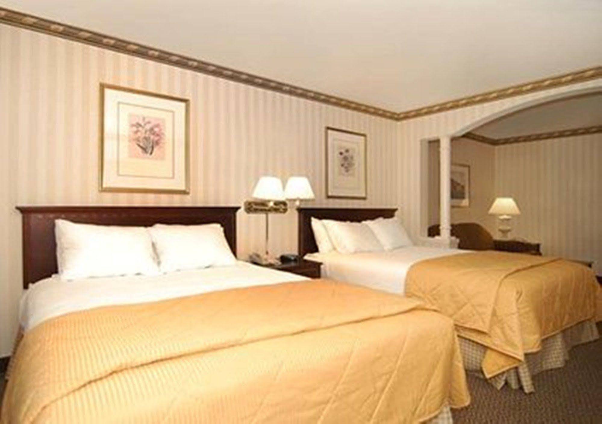 Comfort Inn & Suites Near Burke Mountain Saint Johnsbury Phòng bức ảnh