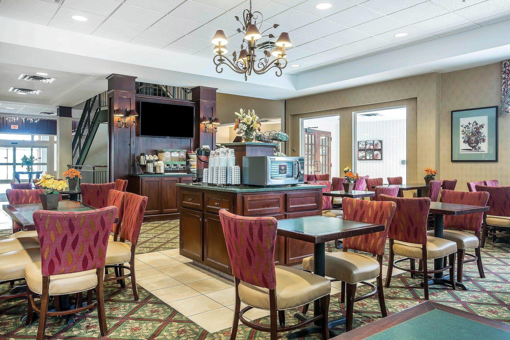 Comfort Inn & Suites Near Burke Mountain Saint Johnsbury Ngoại thất bức ảnh