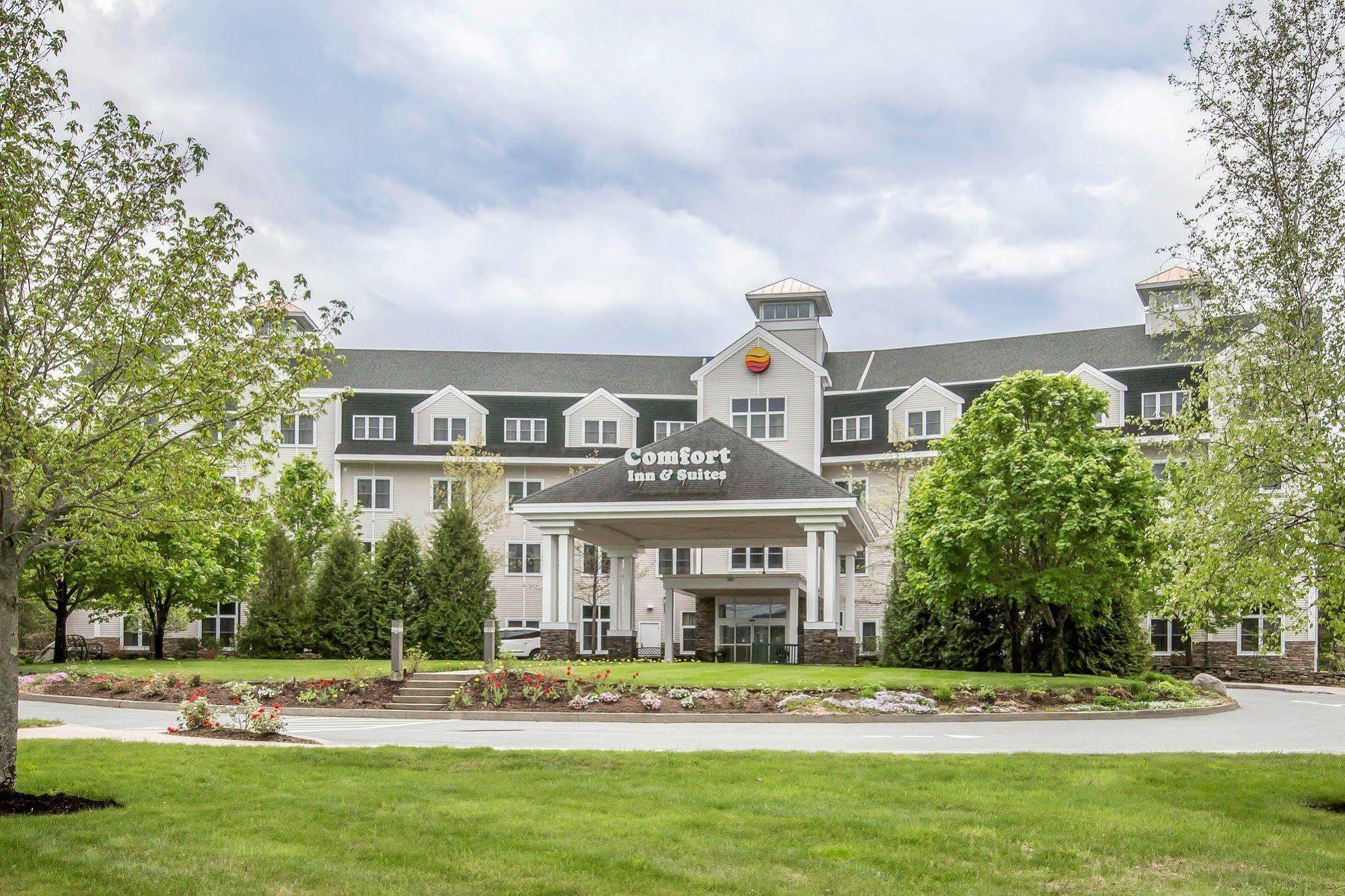 Comfort Inn & Suites Near Burke Mountain Saint Johnsbury Ngoại thất bức ảnh