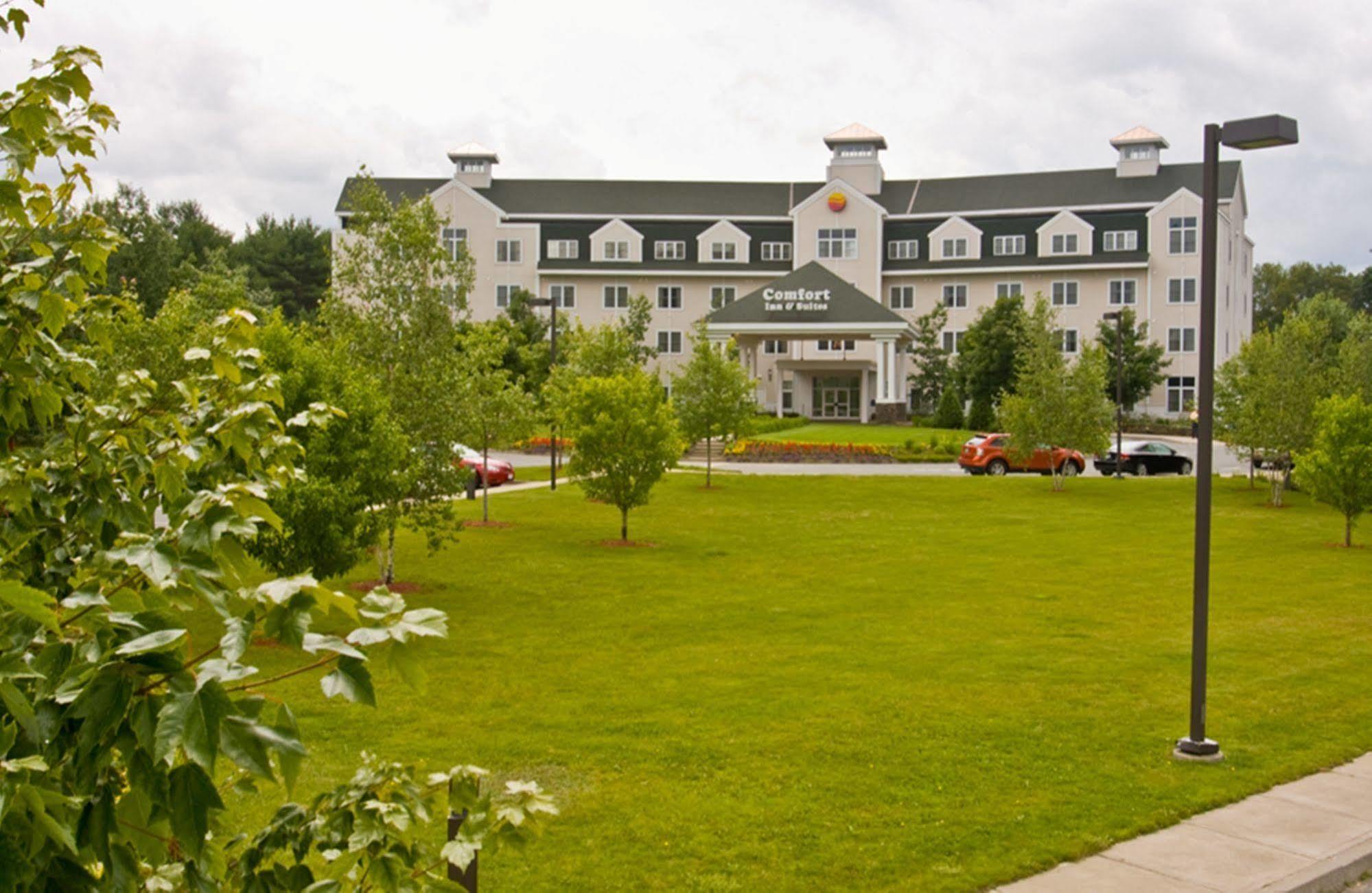 Comfort Inn & Suites Near Burke Mountain Saint Johnsbury Ngoại thất bức ảnh